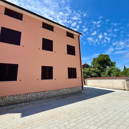 Mia Apartments ميدولين المظهر الخارجي الصورة