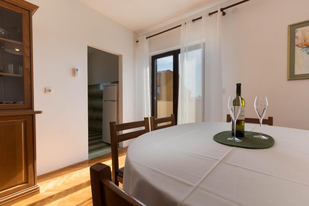 Mia Apartments ميدولين المظهر الخارجي الصورة