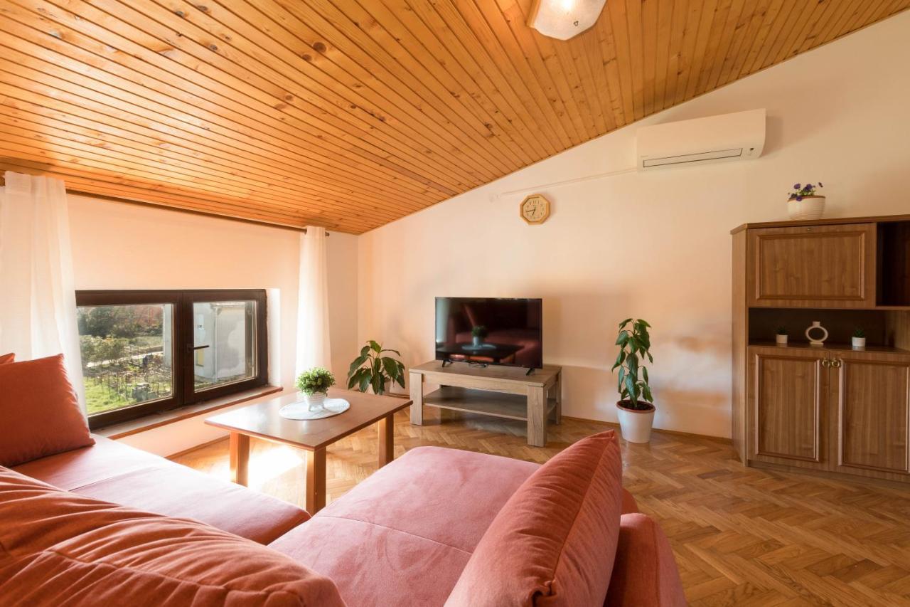 Mia Apartments ميدولين المظهر الخارجي الصورة