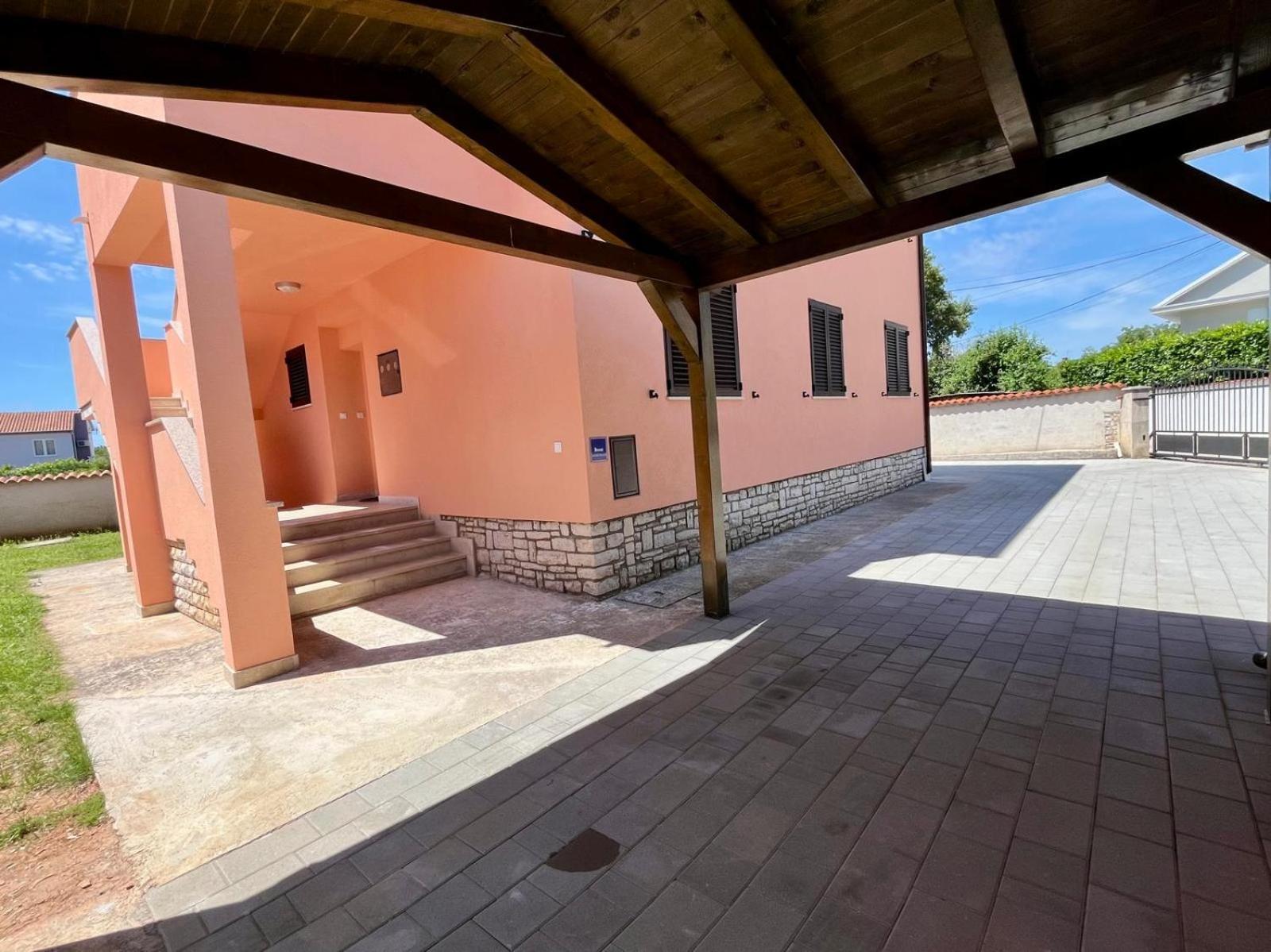 Mia Apartments ميدولين المظهر الخارجي الصورة